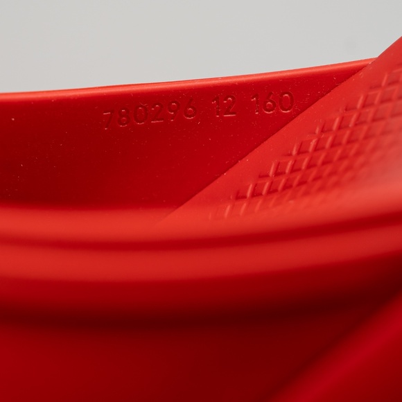 size 12G 12.5 US Gucci GG White Red Slides Sandals Interlocking Rubber - Picture 9 of 11